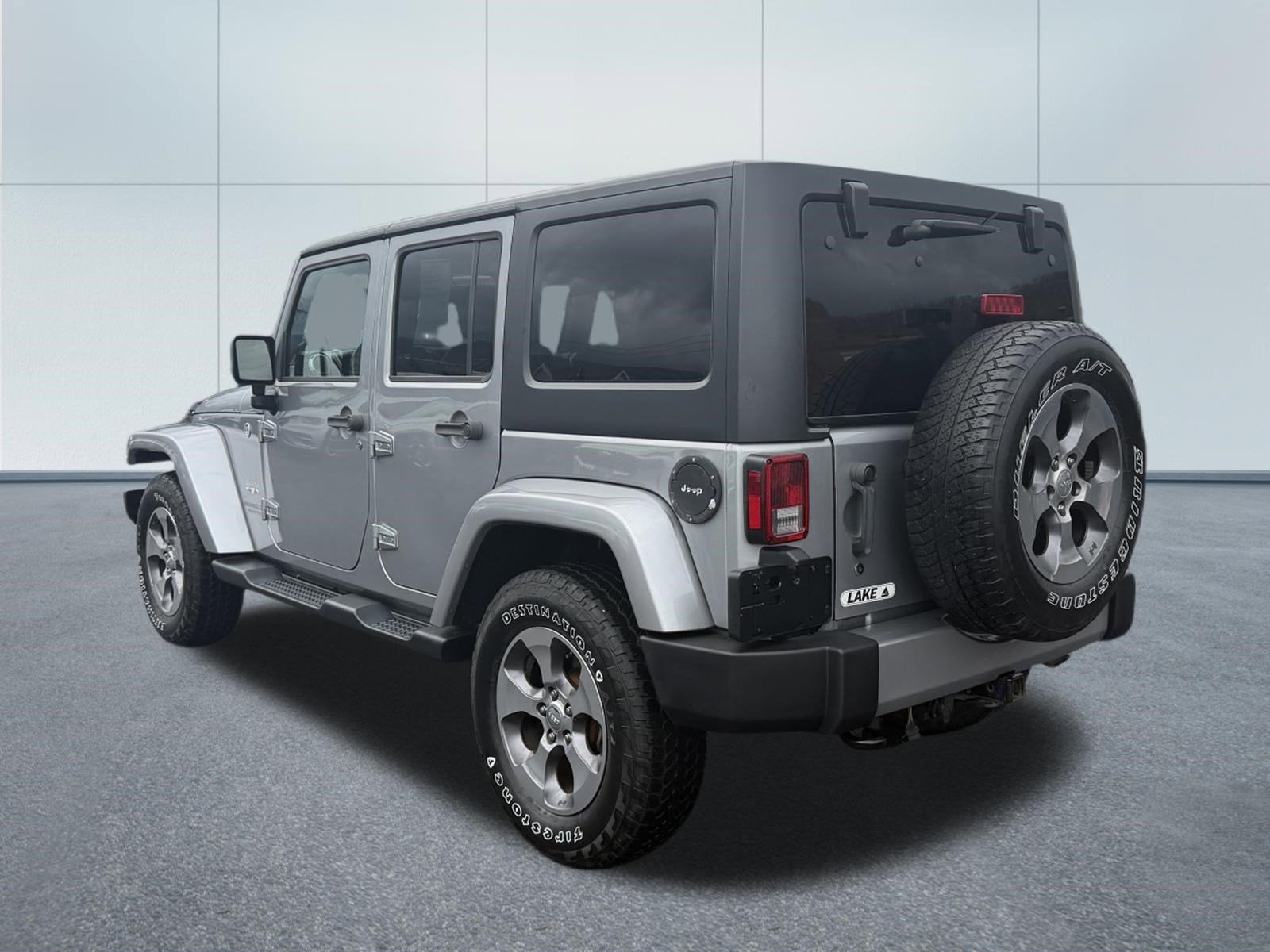 2016 Jeep WRANGLER UNL SAHARA