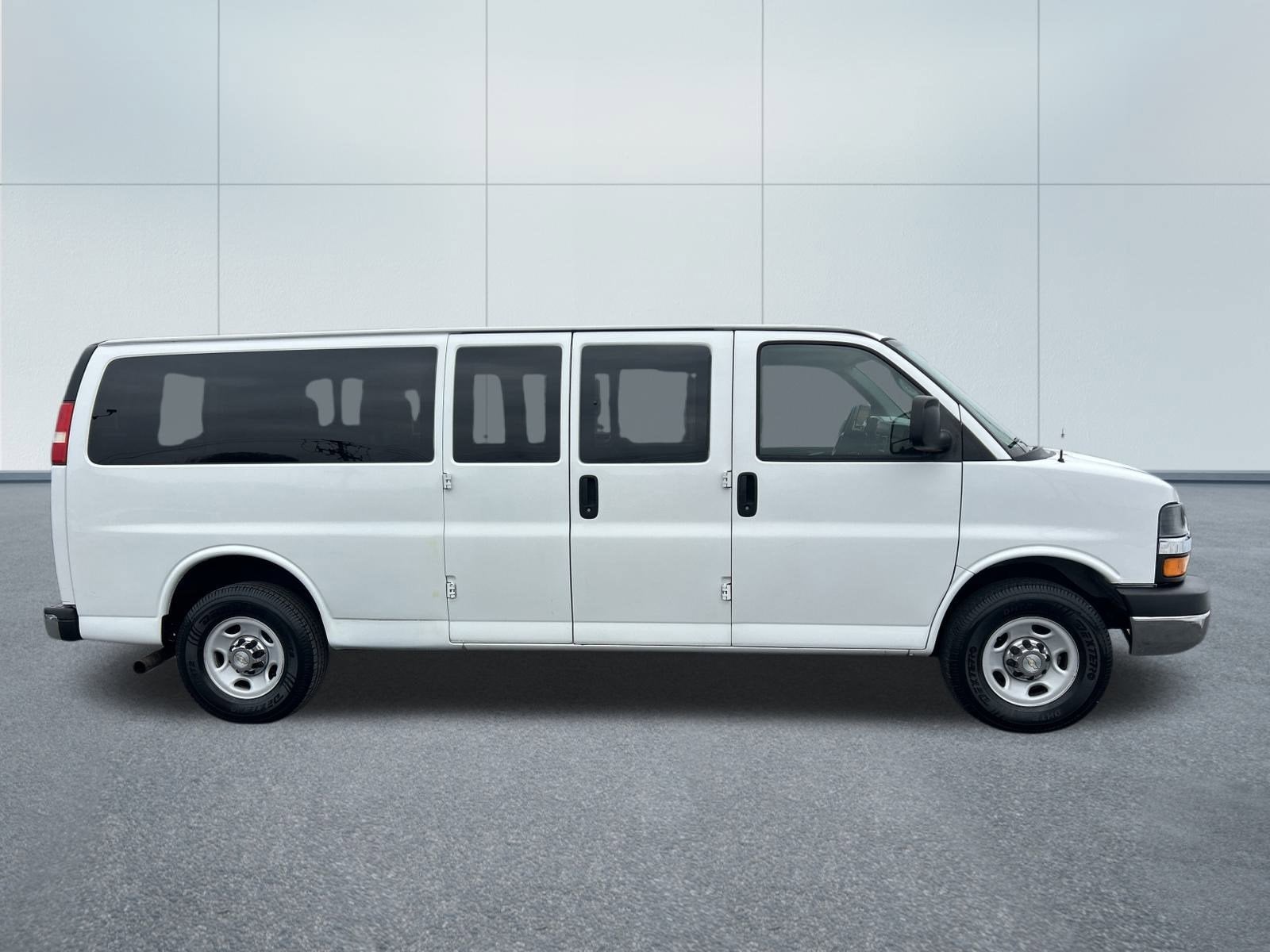 2015 Chevrolet EXPRESS 3500 LT
