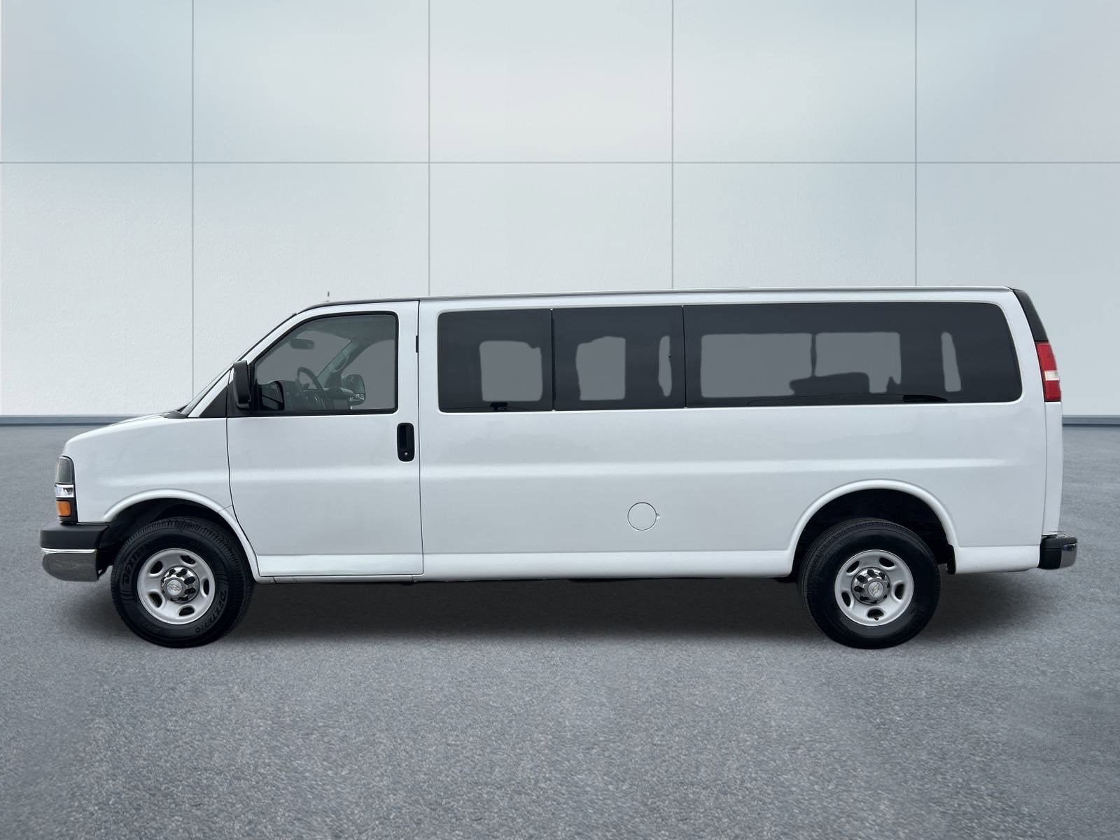 2015 Chevrolet EXPRESS 3500 LT