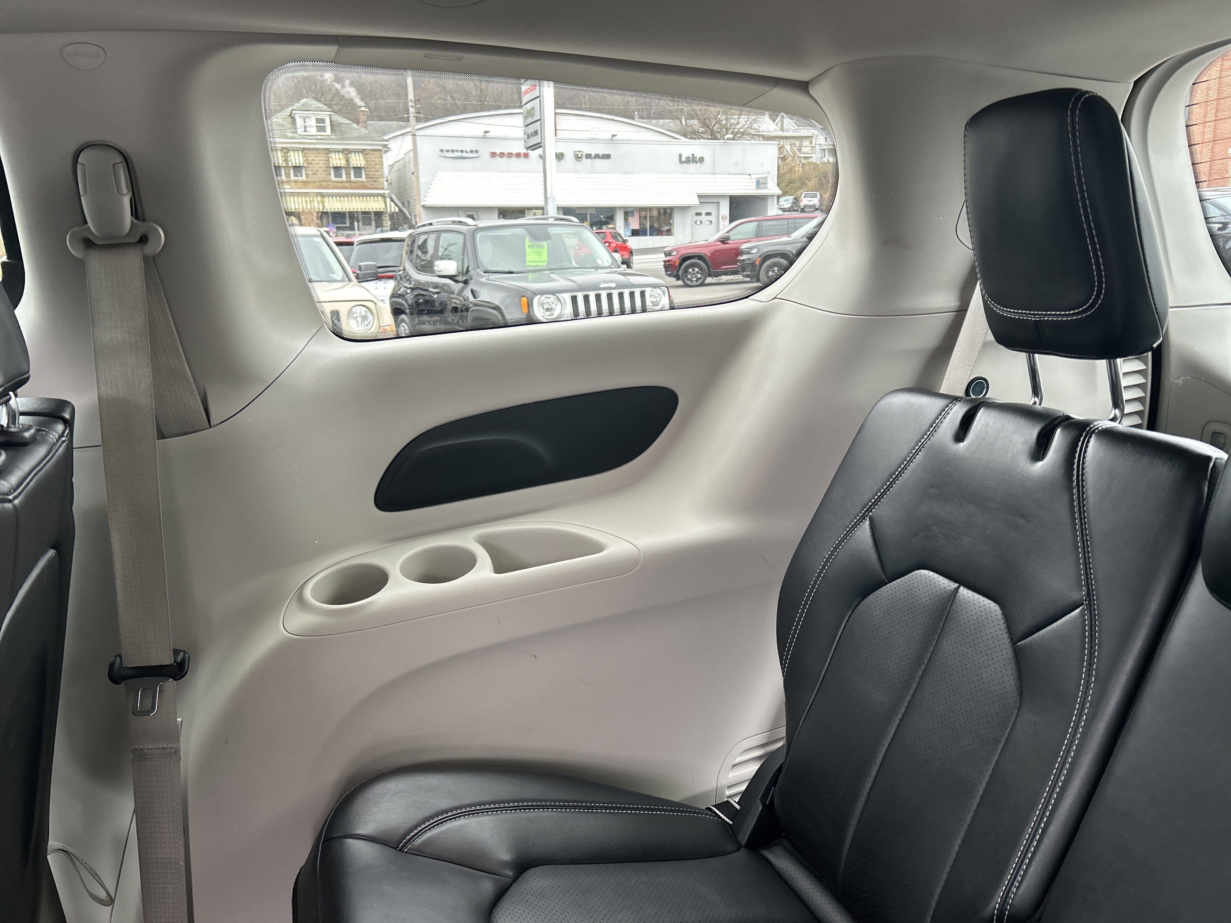 2024 Chrysler PACIFICA TOURING L