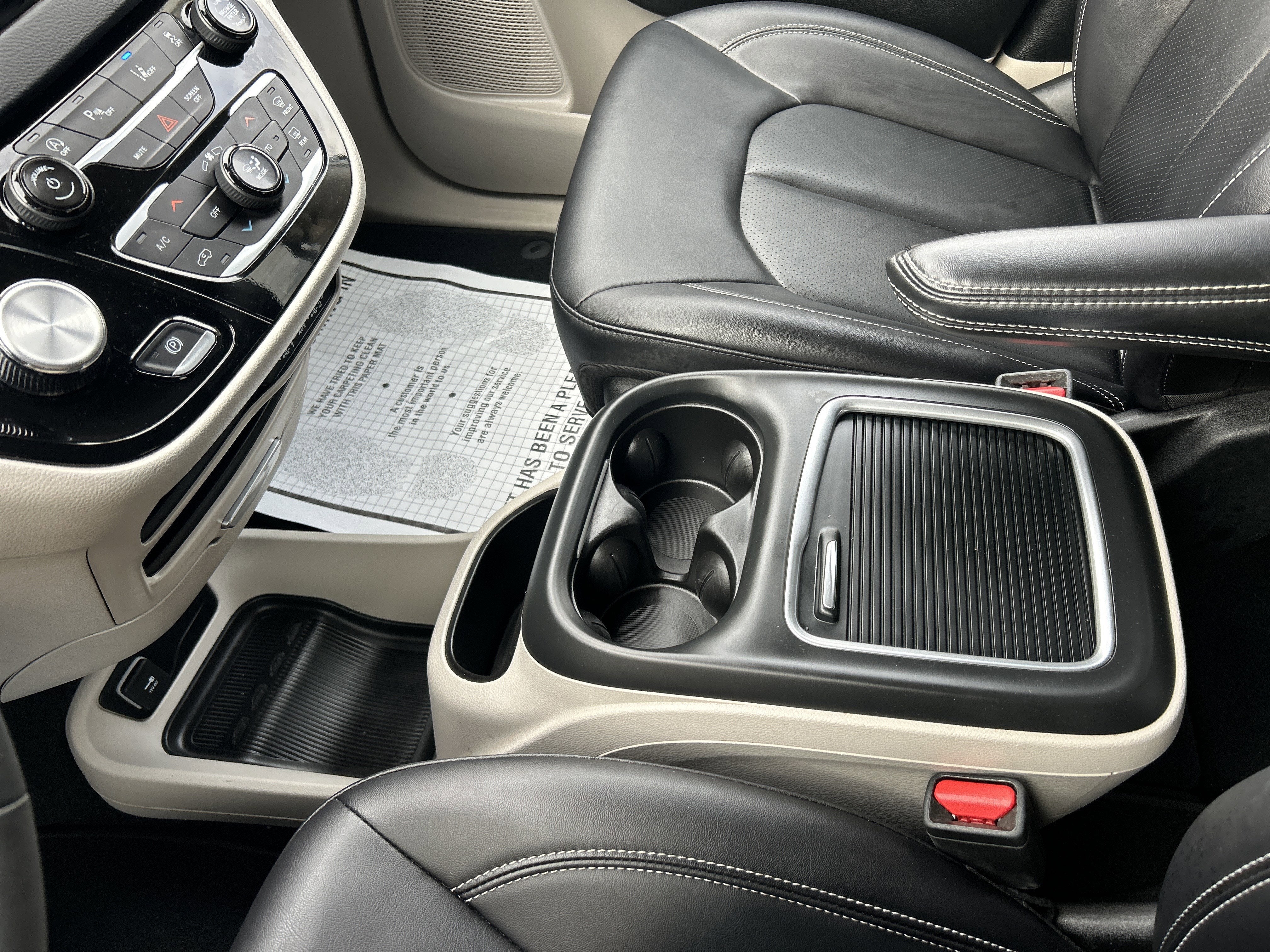 2024 Chrysler PACIFICA TOURING L