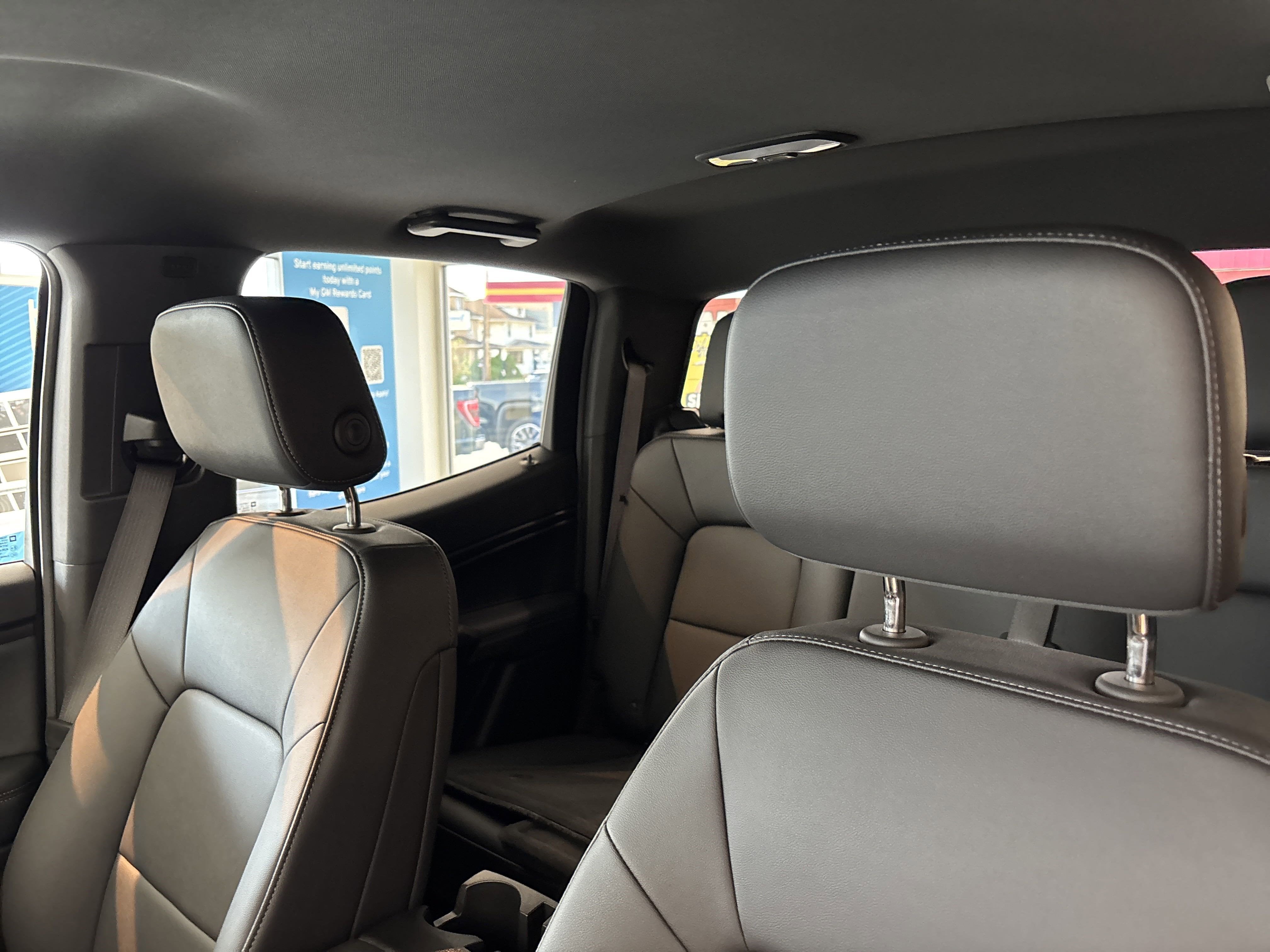 2025 Chevrolet Colorado WT/LT