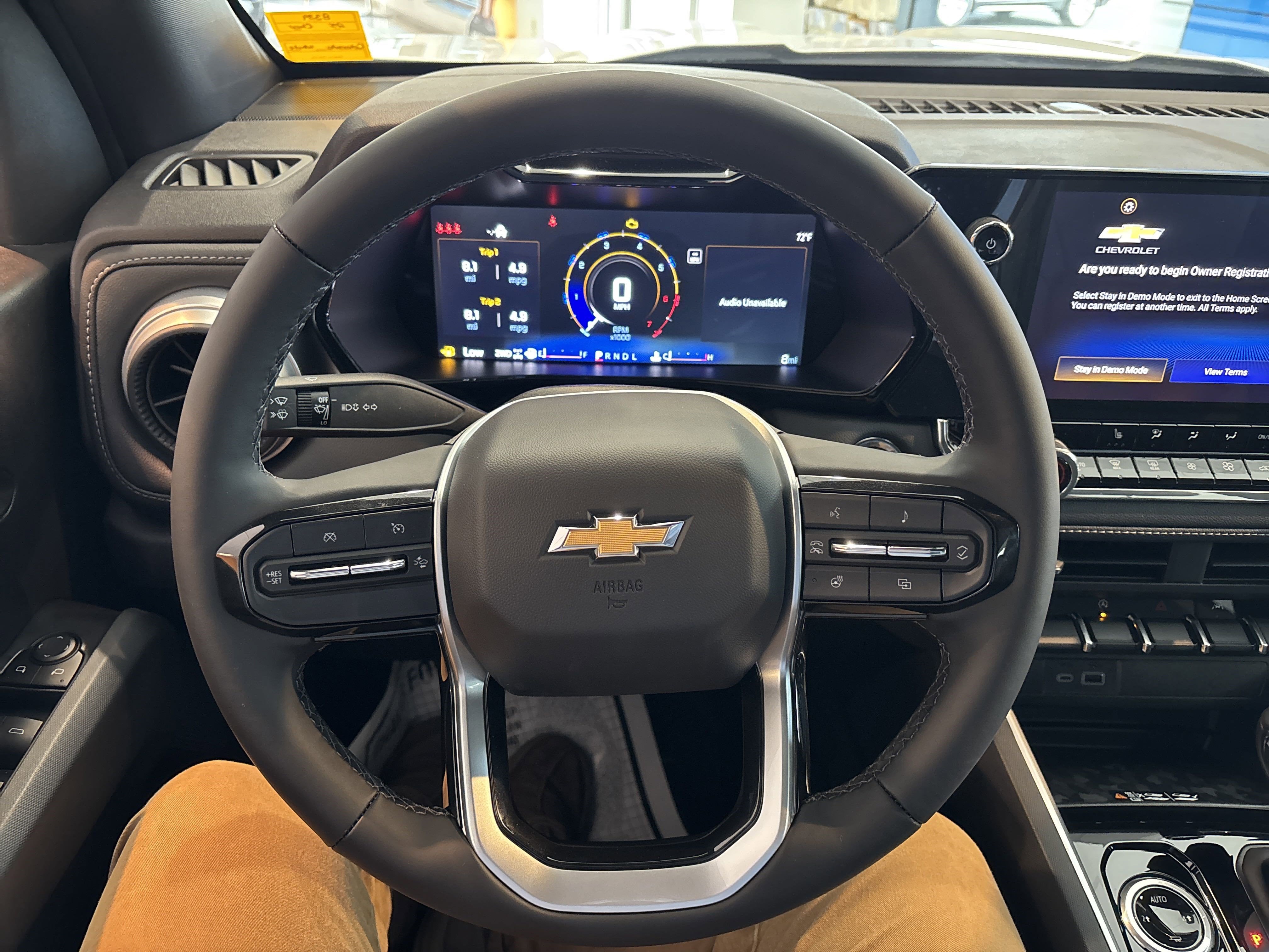 2025 Chevrolet Colorado WT/LT