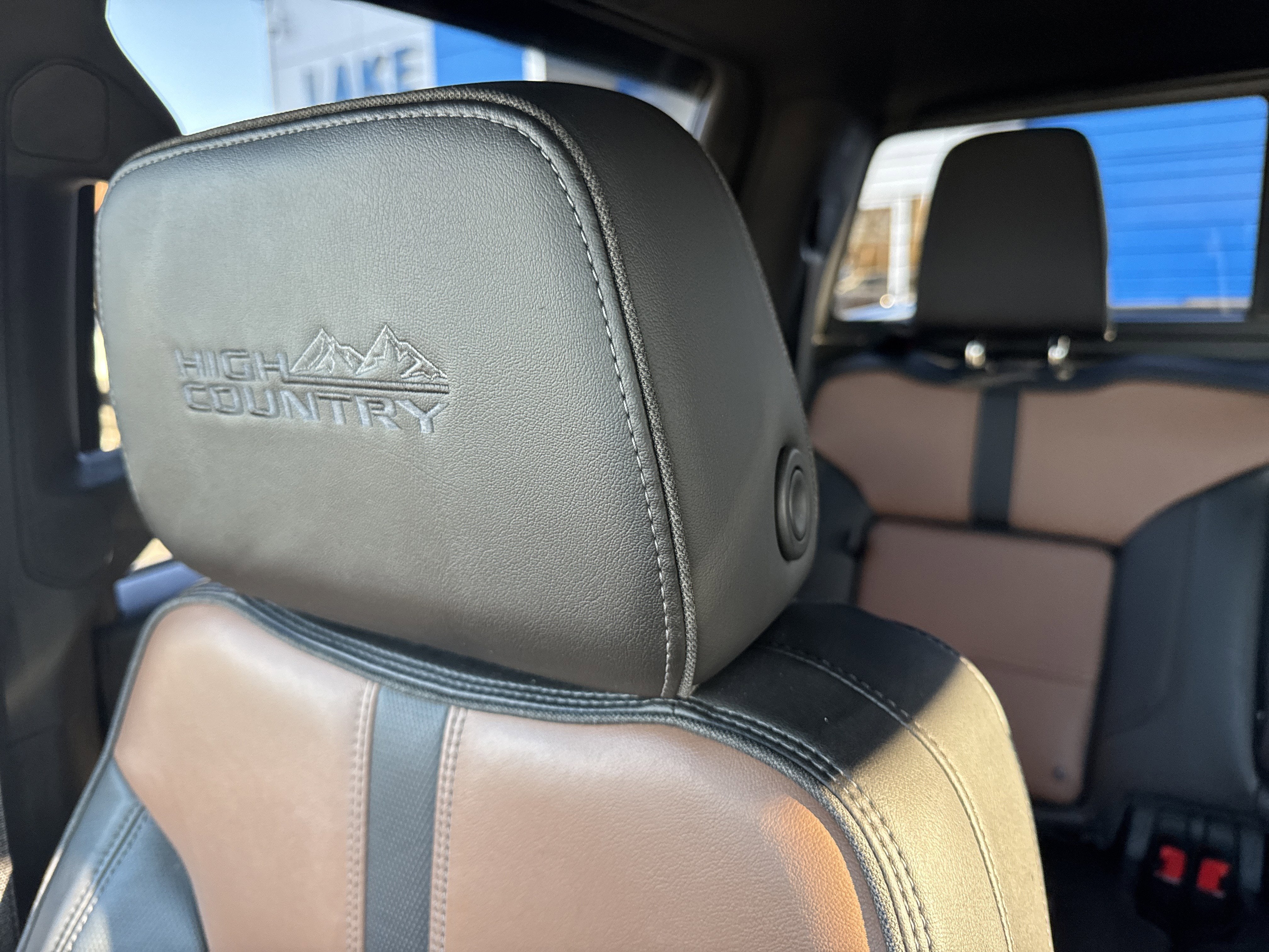 2022 Chevrolet Silverado 1500 LTD High Country