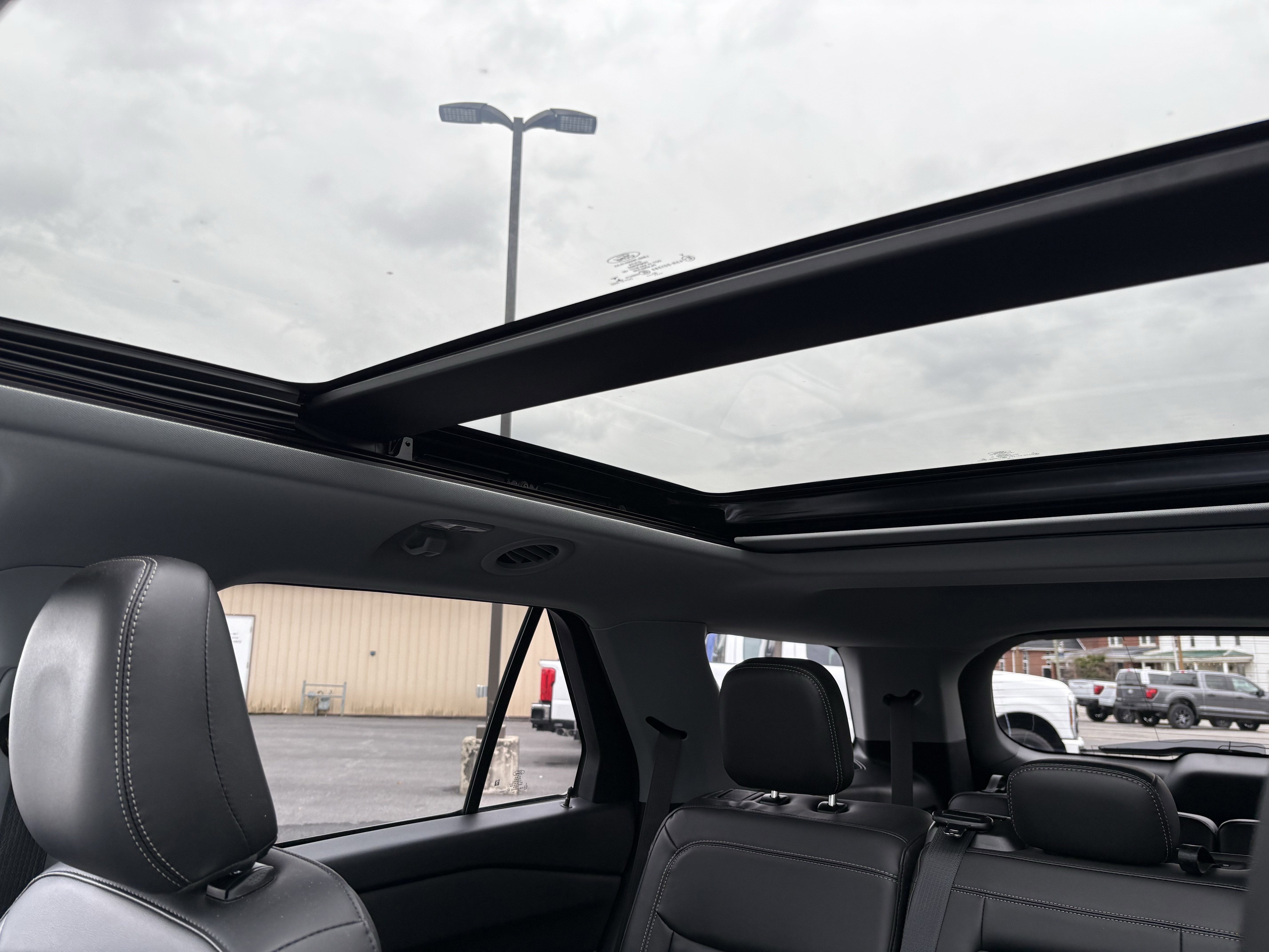 2023 Ford EXPLORER K8D