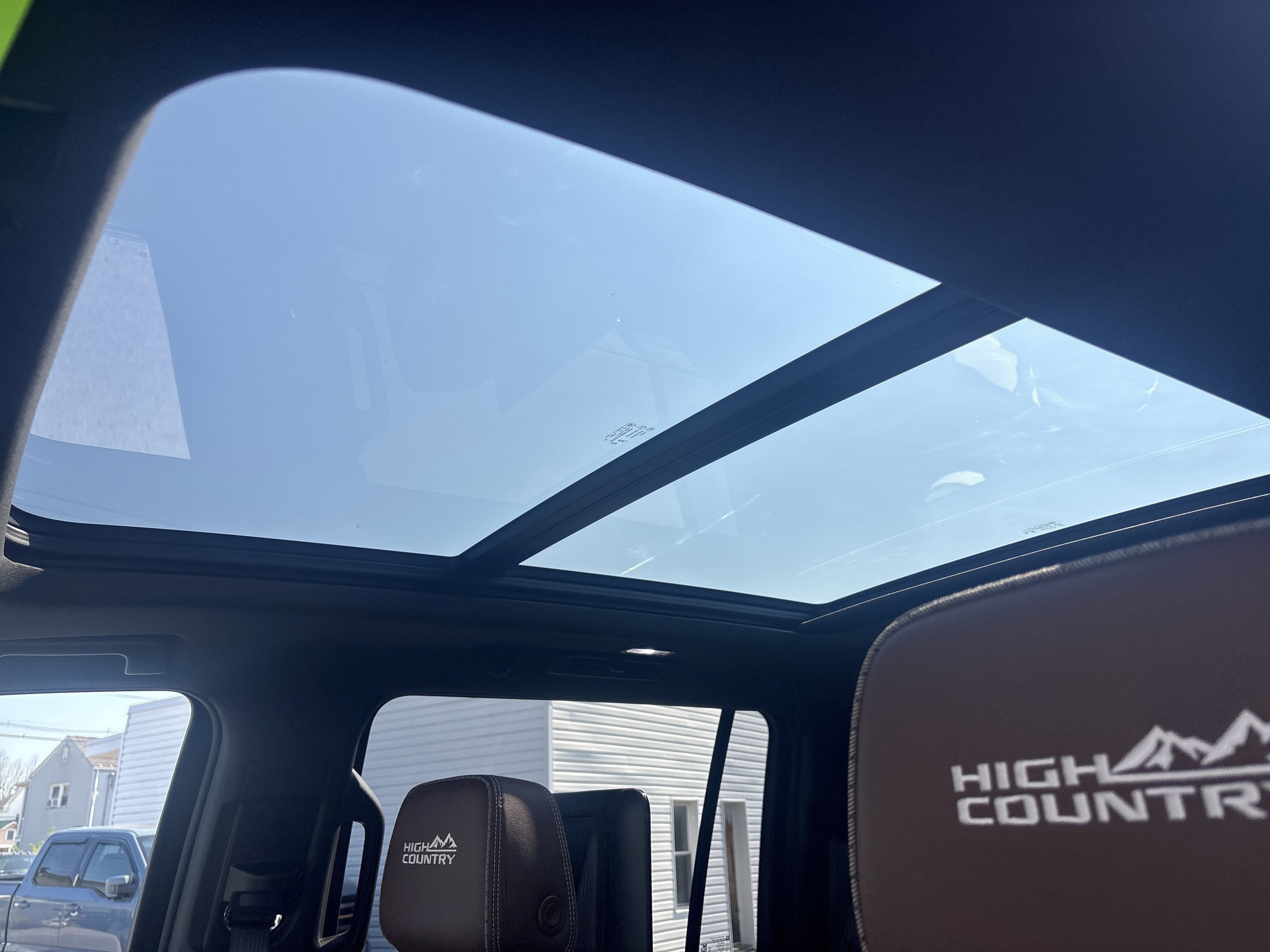 2023 Chevrolet SUBURBAN HIGH COUNTRY